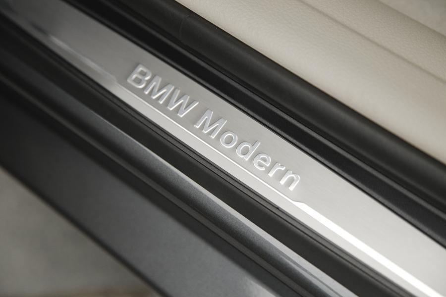  BMW 328i Modern 2012 года  (UK) (фото 13 из 29)